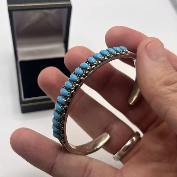 ✨HP✨ RARE ZUNI TURQUOISE SILVER CUFF - Picture 2 of 11